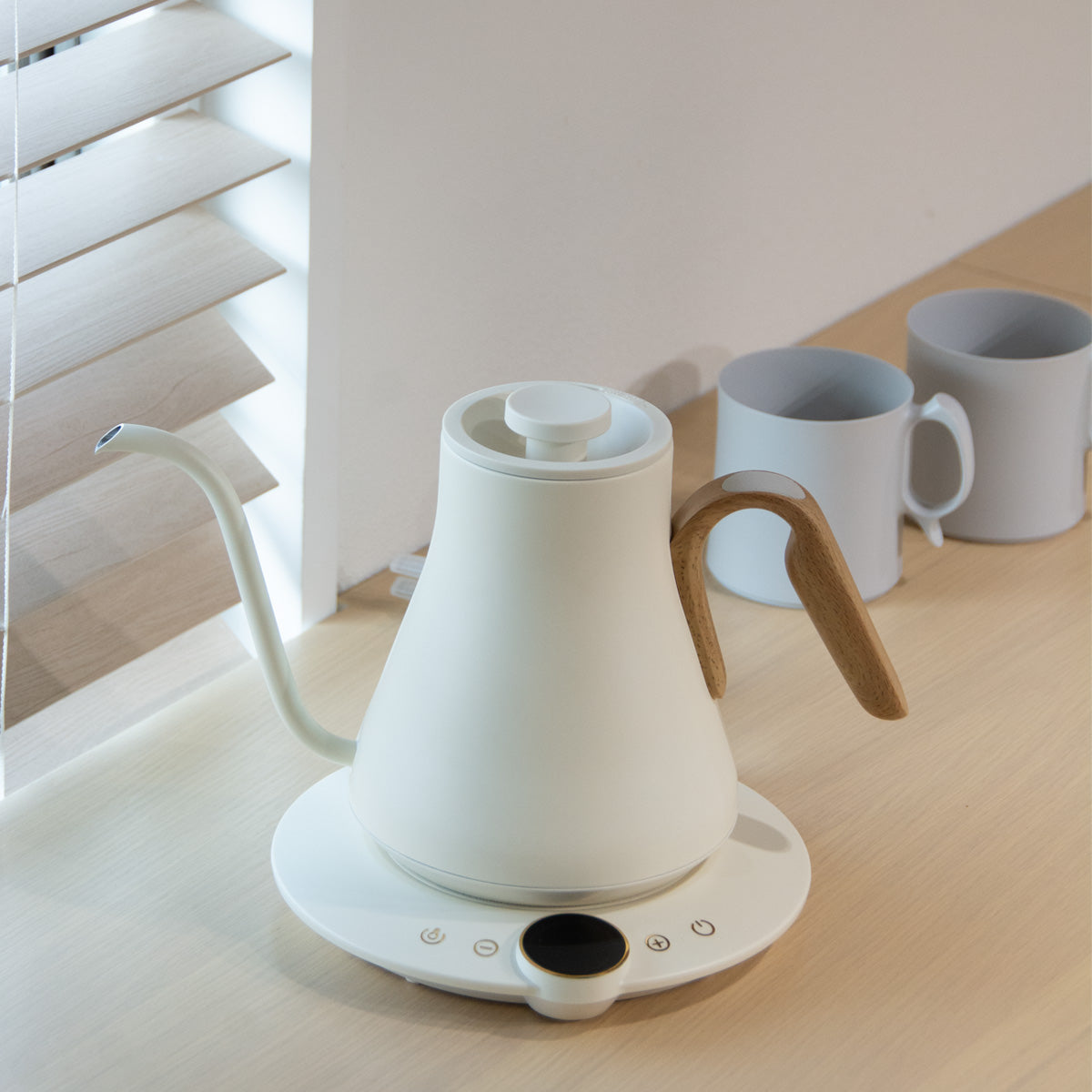 【バリスタも推奨】累計販売台数10万台のドリップケトルシリーズに待望のエントリーモデルが登場!