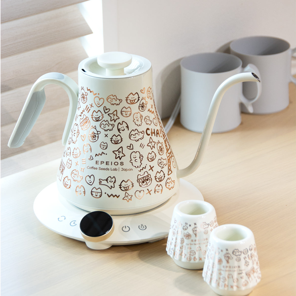【数量限定】現代アートコラボモデル 第3弾 ドリップケトル "Art de Paris White" が限定数で登場｜更にストイックになった本格派ドリップケトル "LUX600 Dalí White" も同日発売