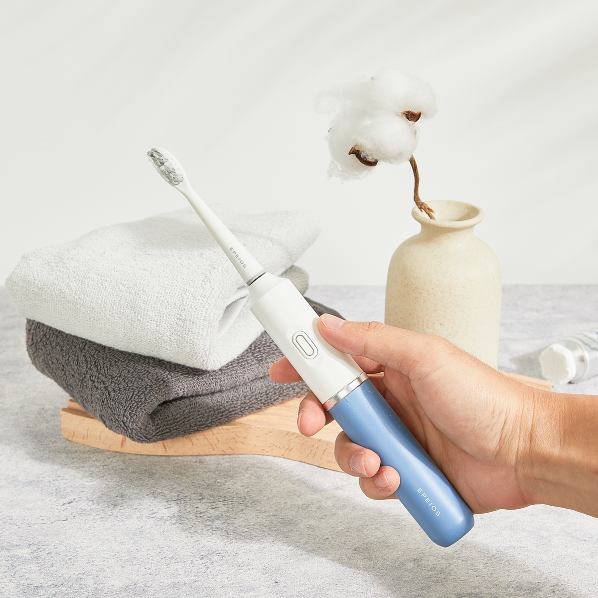 EPEIOS Travel Electric Toothbrush | Okare! GO トラベル電動歯ブラシ